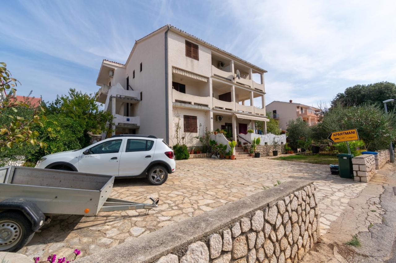 Apartments By The Sea Mandre, Pag - 3084 Kolan Exteriör bild