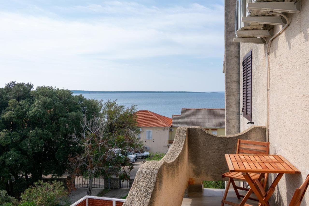 Apartments By The Sea Mandre, Pag - 3084 Kolan Exteriör bild