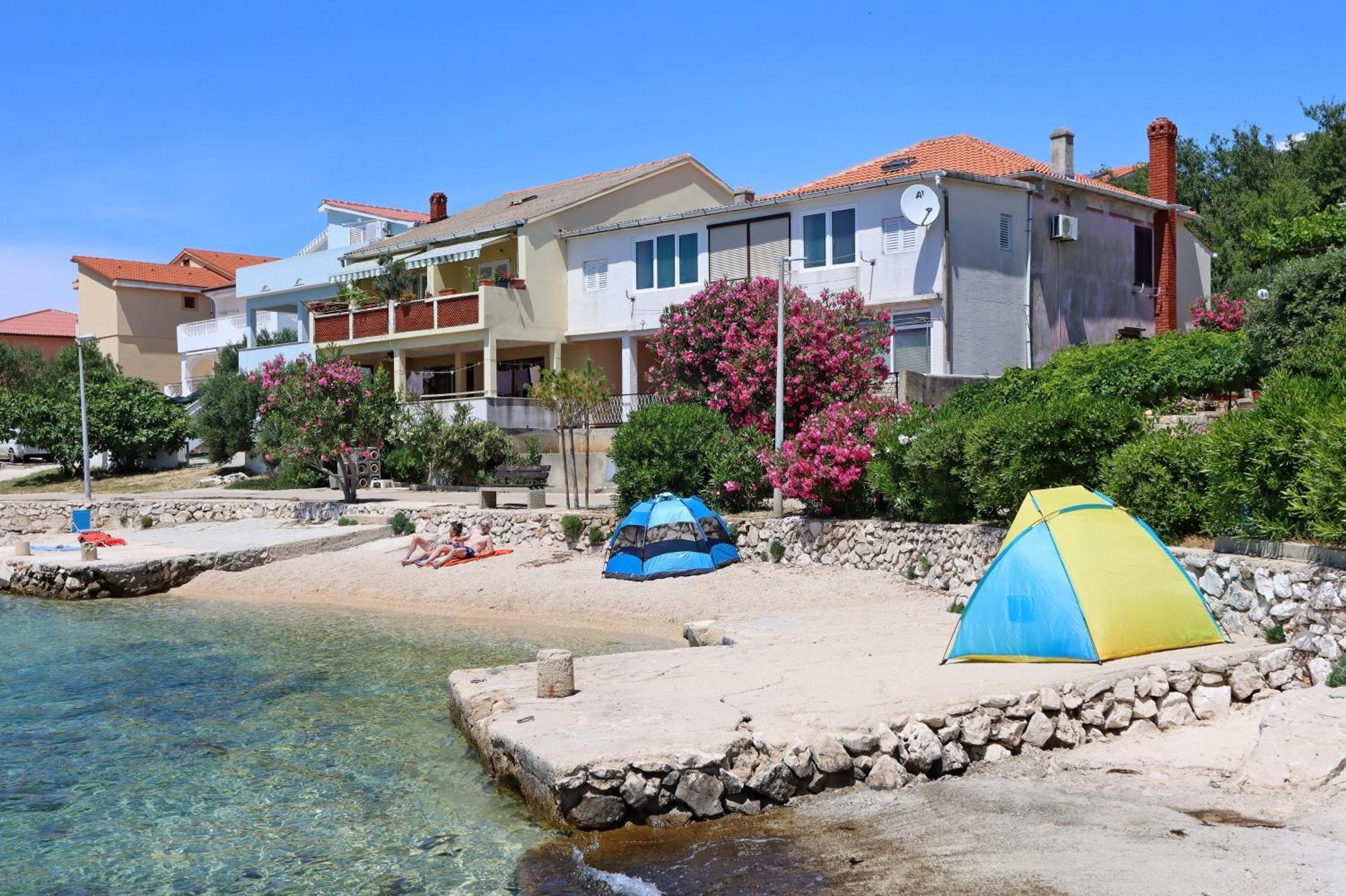 Apartments By The Sea Mandre, Pag - 3084 Kolan Exteriör bild