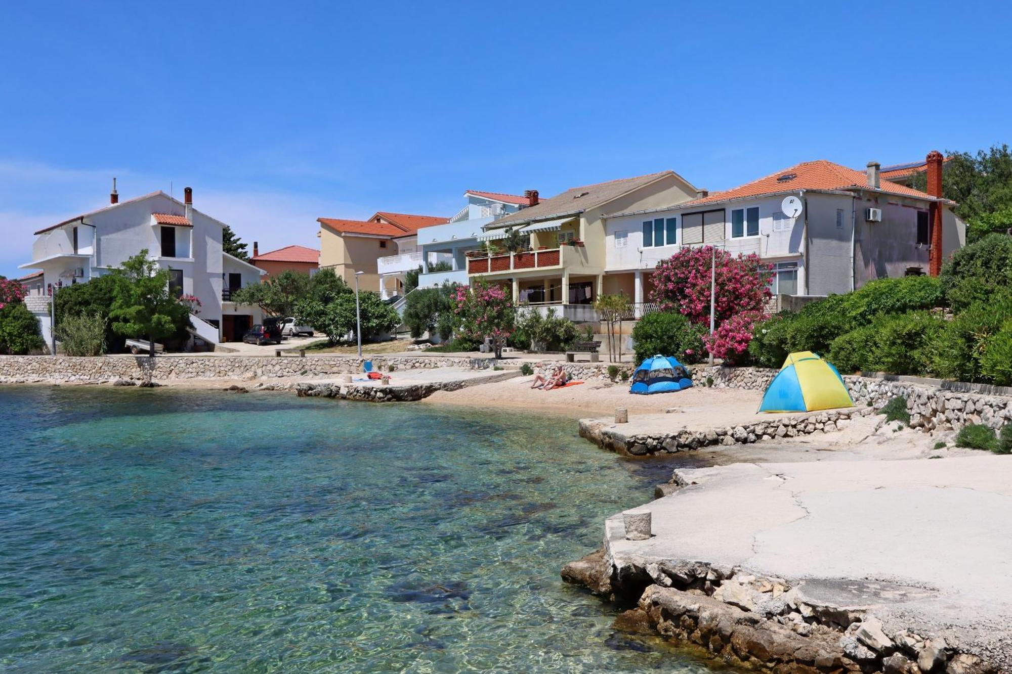 Apartments By The Sea Mandre, Pag - 3084 Kolan Exteriör bild