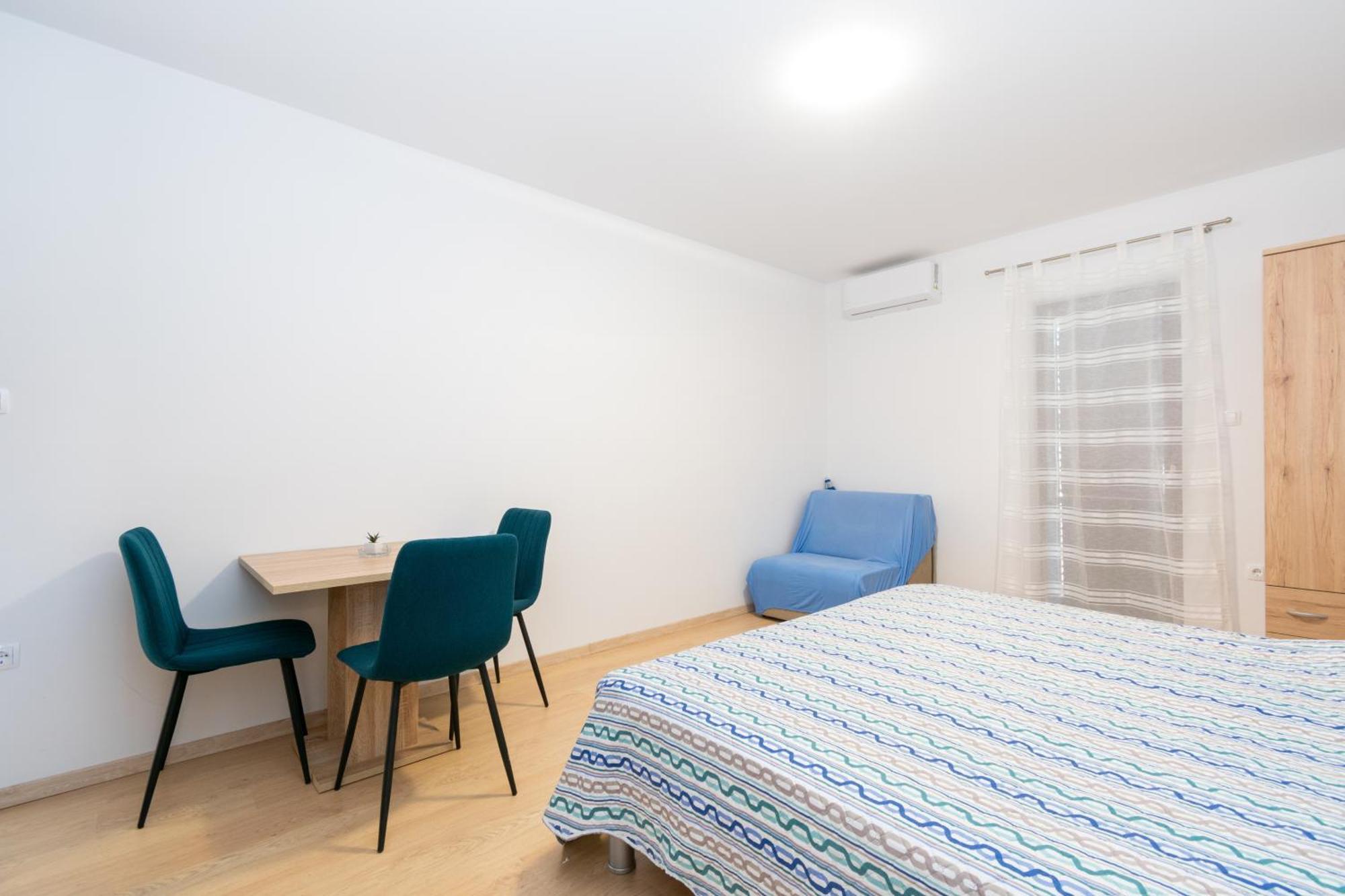 Apartments By The Sea Mandre, Pag - 3084 Kolan Rum bild